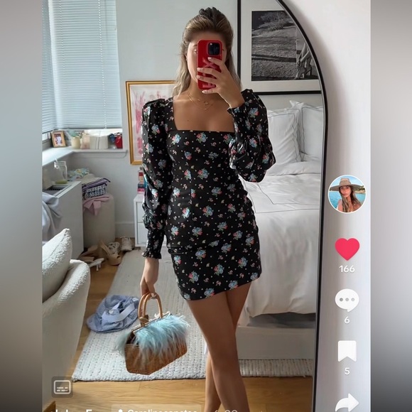 Caroline Constas Elliot Dress Black Spot Floral Size Medium NWT - Picture 6 of 6